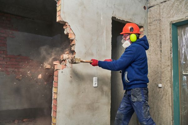 Concrete Wall Demolition in Carrollton